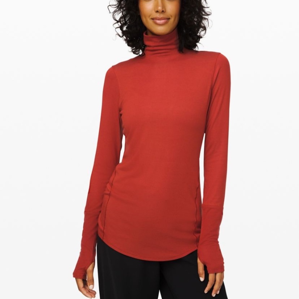 Lululemon burnt red turtle neck long sleeve